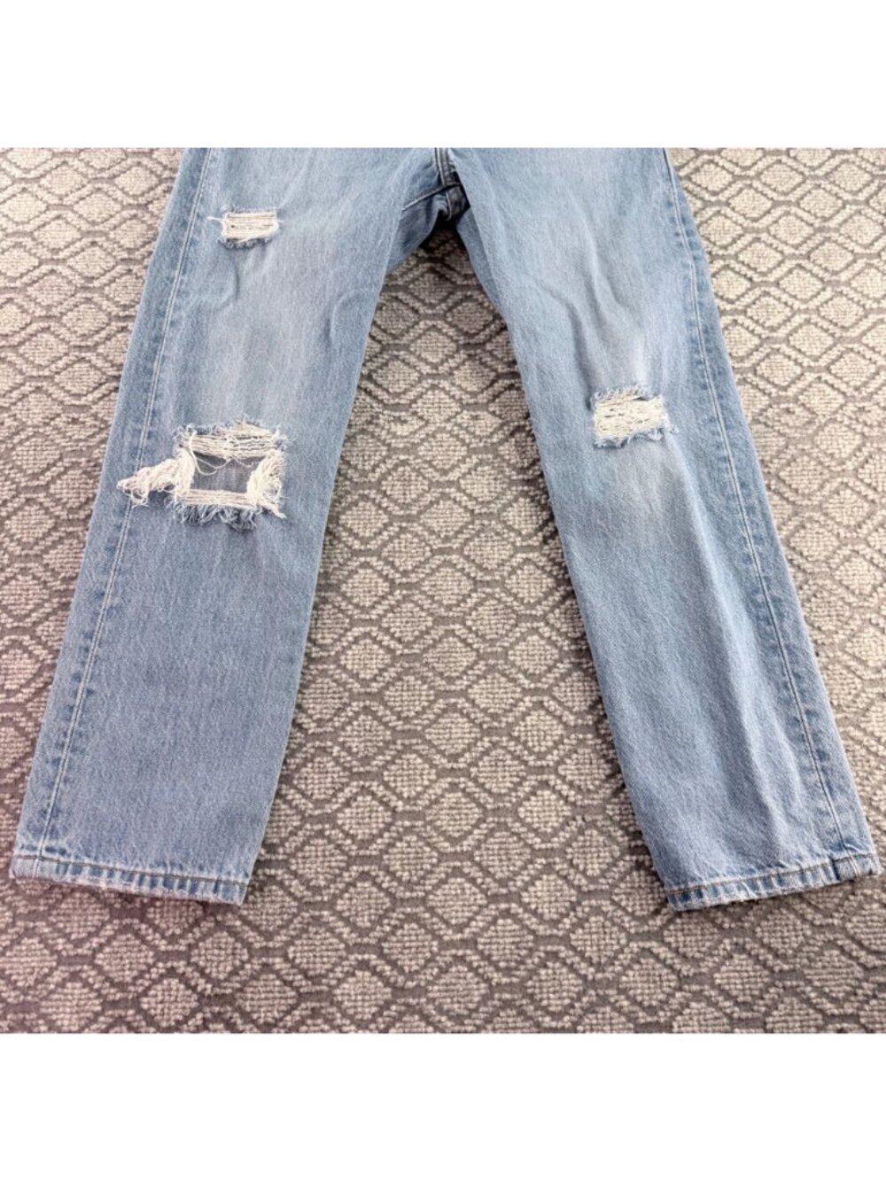 Levi’s 501 Distressed Light Wash Straight Leg Denim Jeans Size W24 L26 - Picture 5 of 16